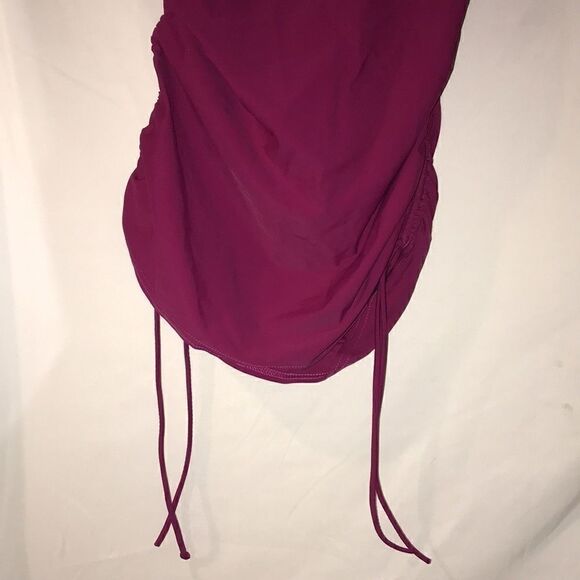 Kenneth Cole Reaction Women's Halter Pull String Cinched Side Maroon Tankini L - Picture 2 of 7